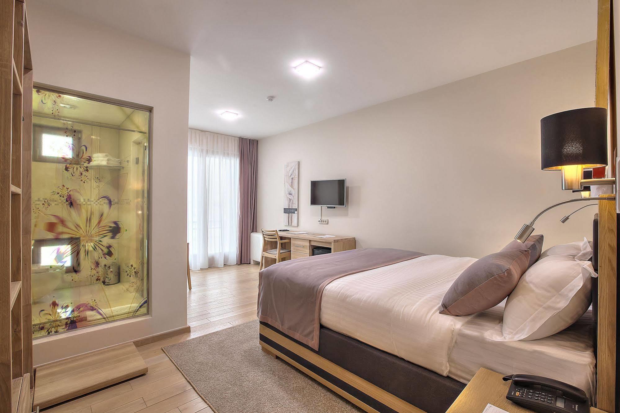 Hotel Aziza Сараєво Екстер'єр фото